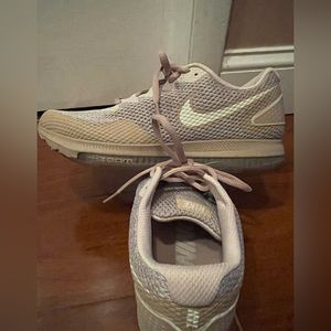 NIKE womens sneakers- Size 10